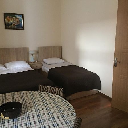 R And B Ξενοδοχείο Borjomi Εξωτερικό φωτογραφία