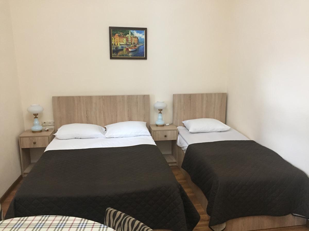 R And B Ξενοδοχείο Borjomi Εξωτερικό φωτογραφία